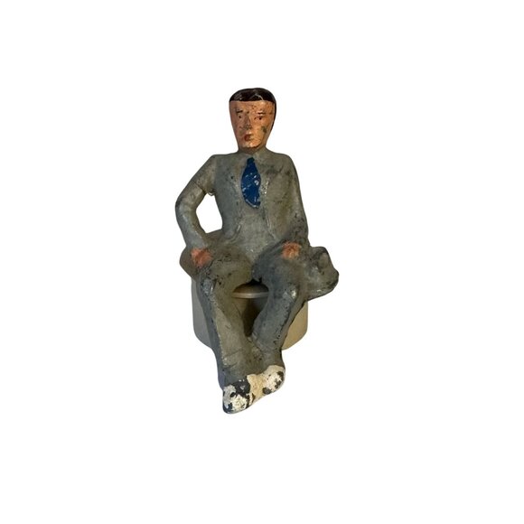Vtg Manoil Lead Figure Seated Business Man in Suit and Tie 2.50" Tall 1950s GC - Picture 1 of 7